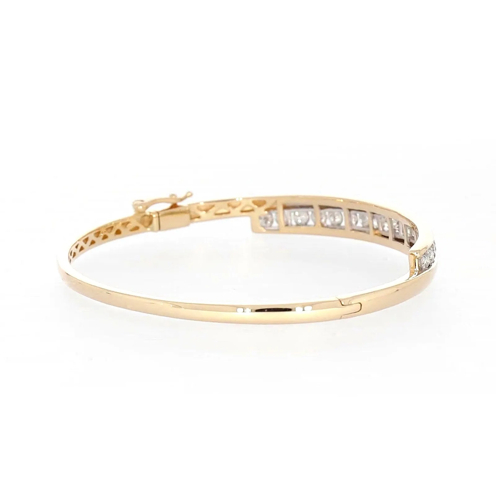 9ct Yellow Gold Round Brilliant Cut with 2 CARAT tw of Diamonds Bangle