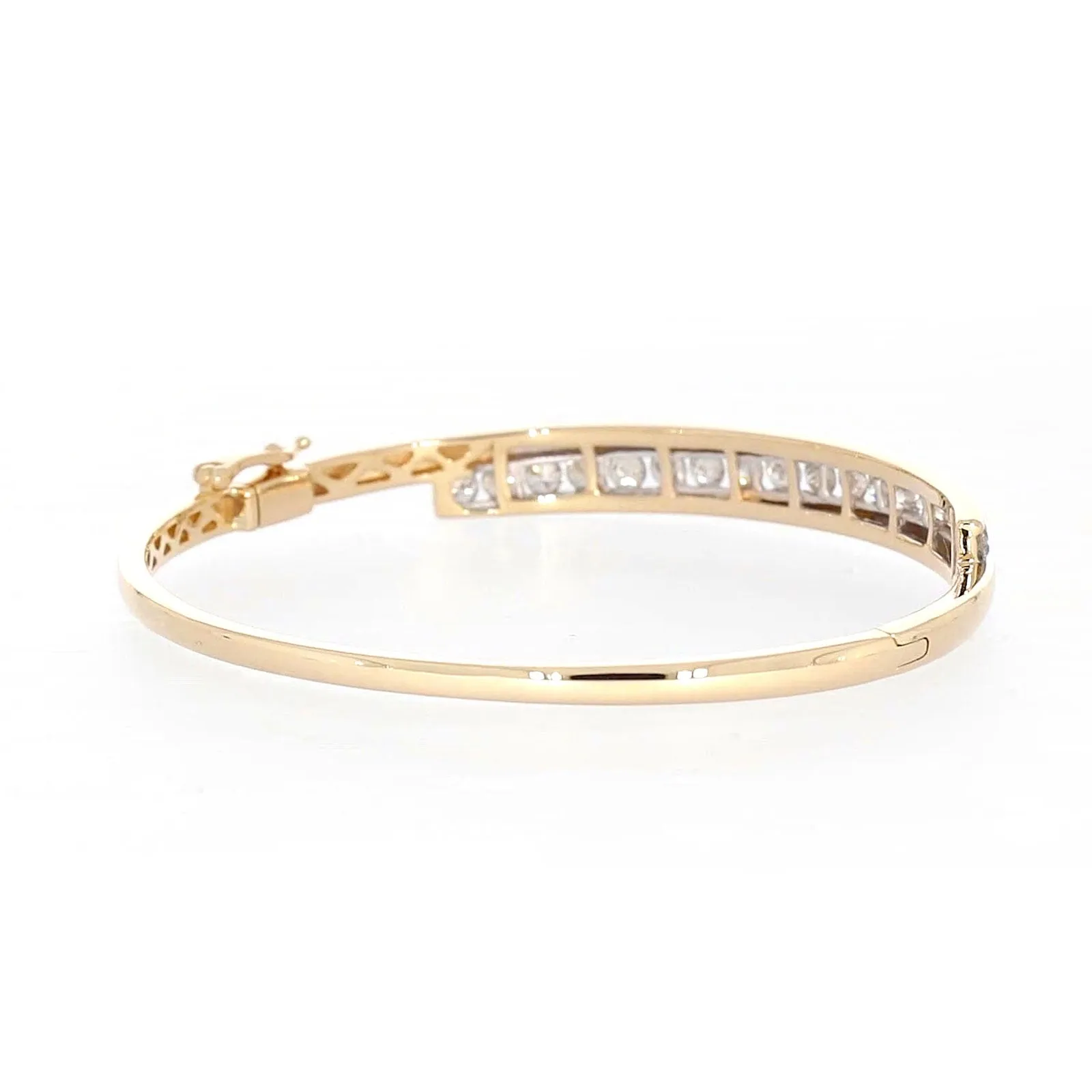 9ct Yellow Gold Round Brilliant Cut with 2 CARAT tw of Diamonds Bangle