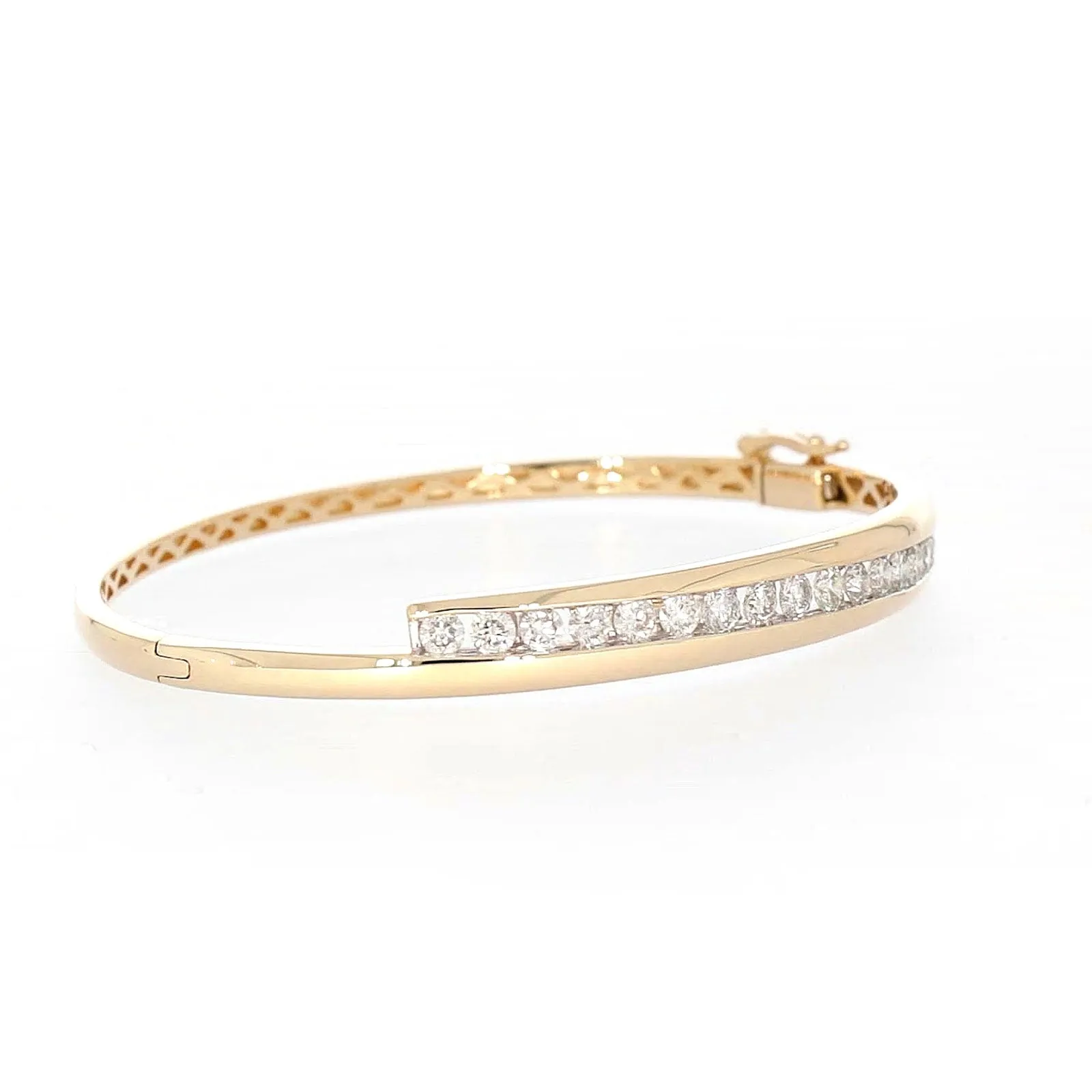 9ct Yellow Gold Round Brilliant Cut with 2 CARAT tw of Diamonds Bangle