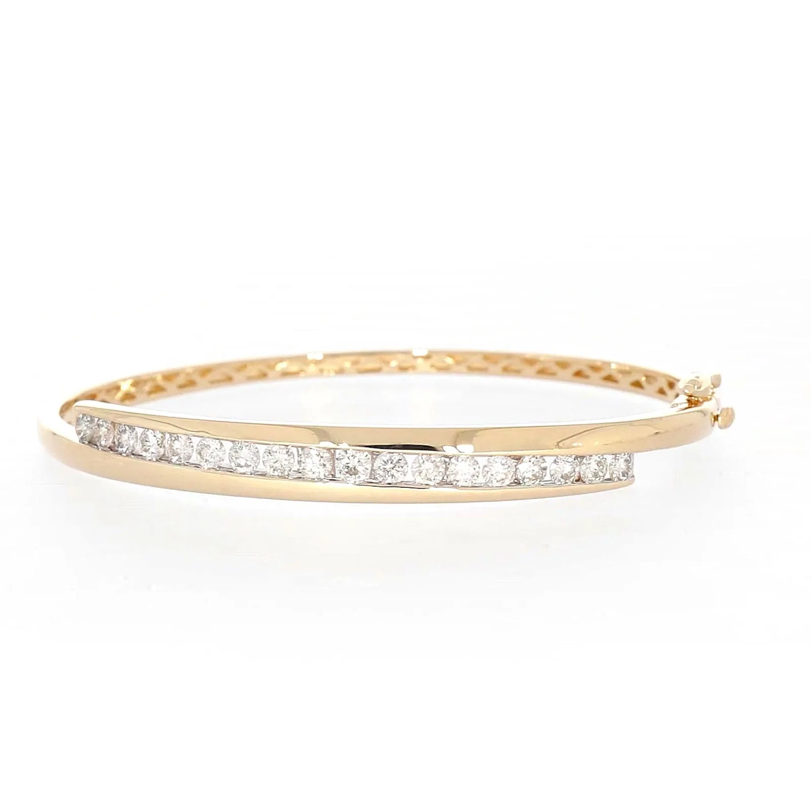 9ct Yellow Gold Round Brilliant Cut with 2 CARAT tw of Diamonds Bangle