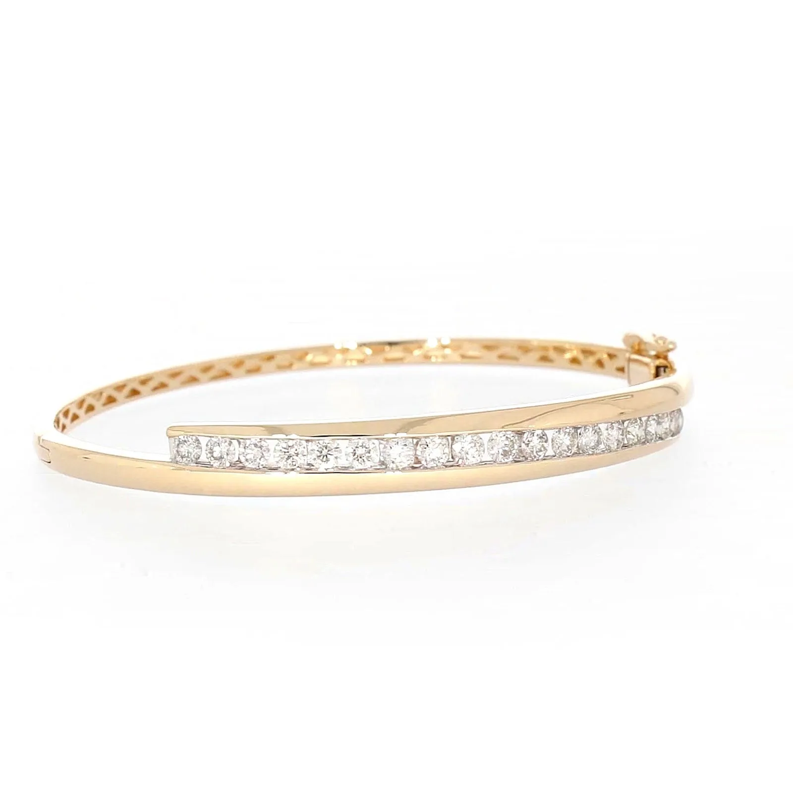 9ct Yellow Gold Round Brilliant Cut with 2 CARAT tw of Diamonds Bangle