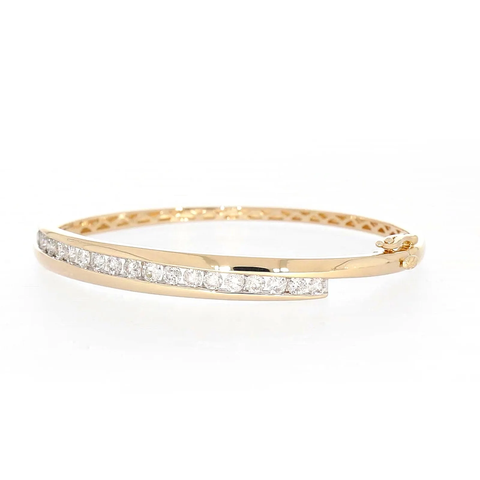 9ct Yellow Gold Round Brilliant Cut with 2 CARAT tw of Diamonds Bangle