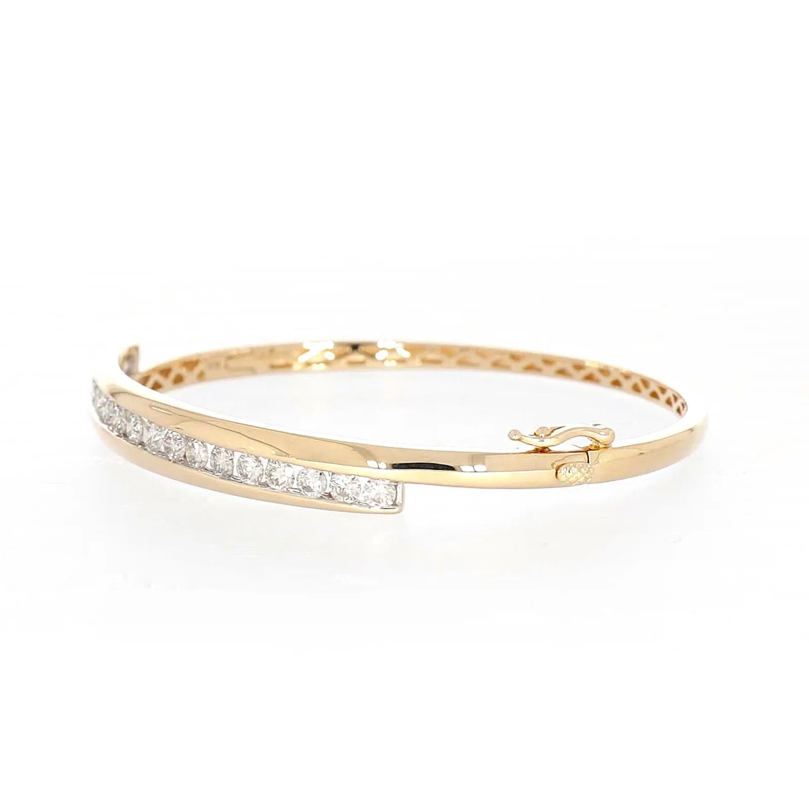 9ct Yellow Gold Round Brilliant Cut with 2 CARAT tw of Diamonds Bangle