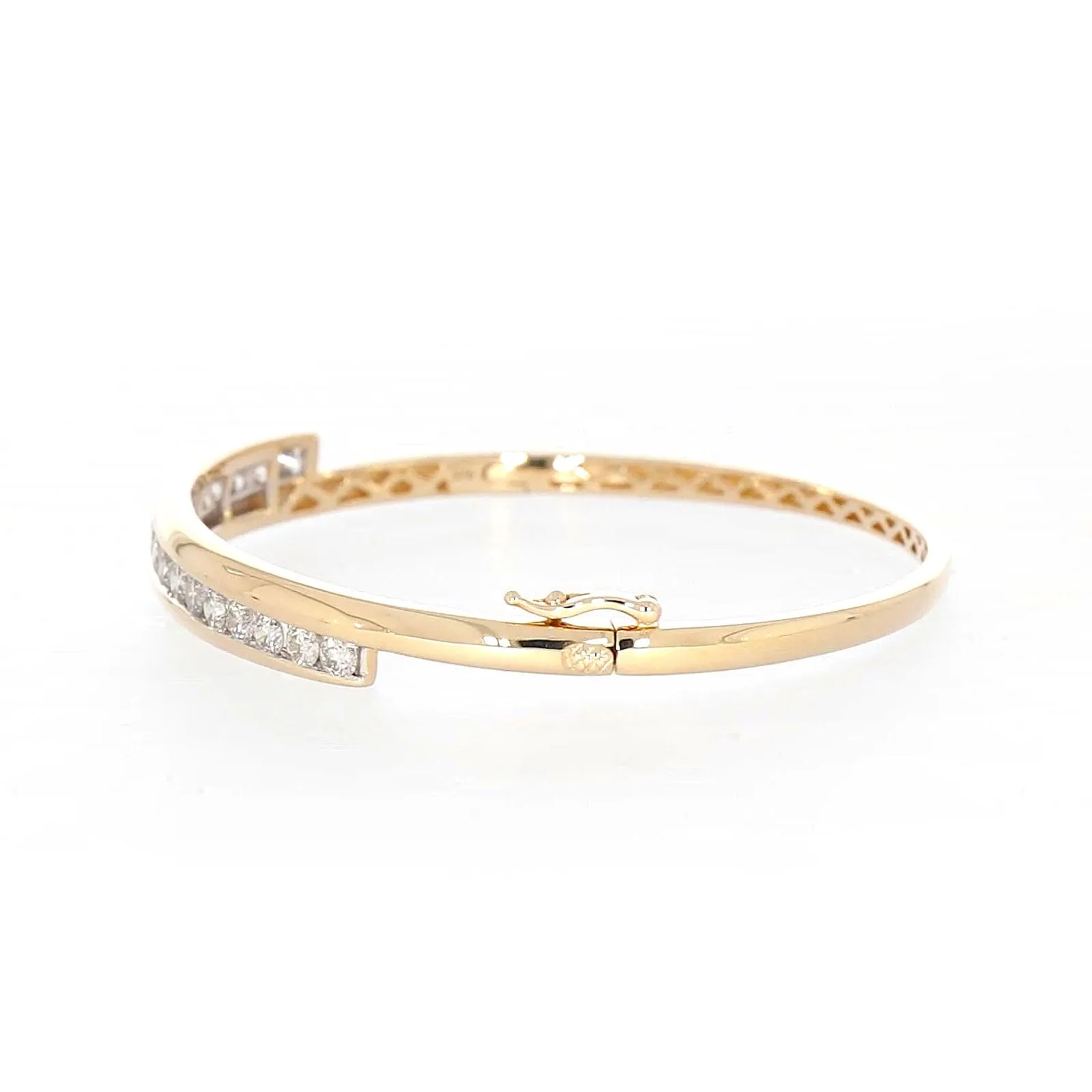 9ct Yellow Gold Round Brilliant Cut with 2 CARAT tw of Diamonds Bangle