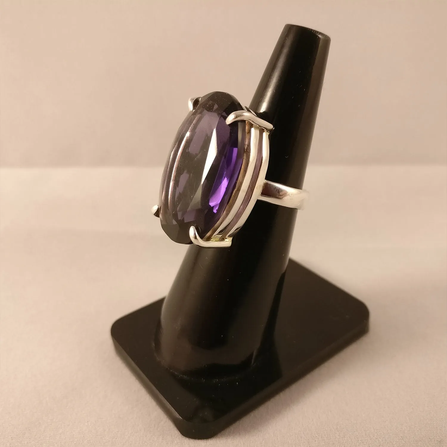 Amethyst | Size O | Lab-created (925) Sterling Silver Ring