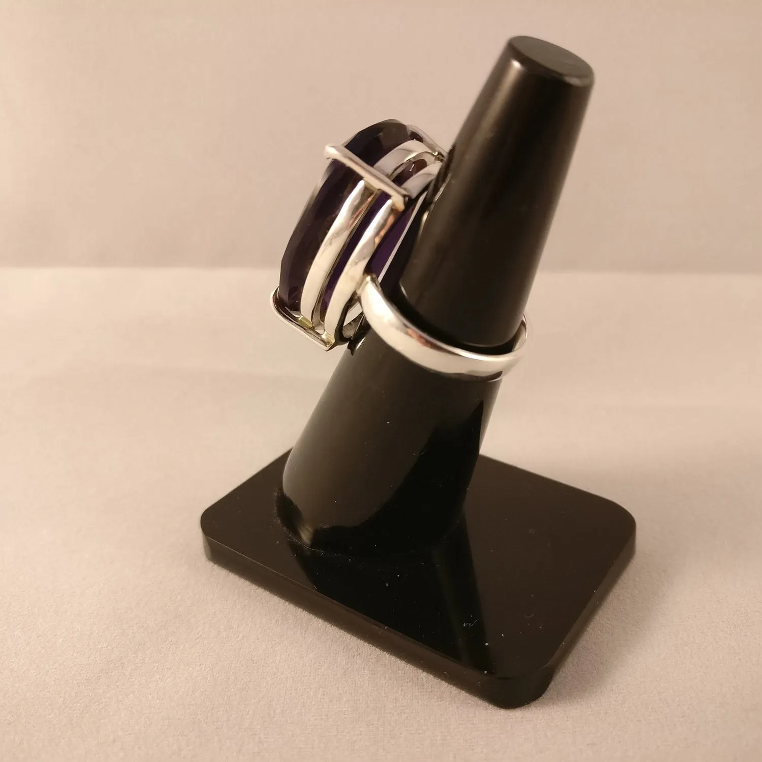 Amethyst | Size O | Lab-created (925) Sterling Silver Ring