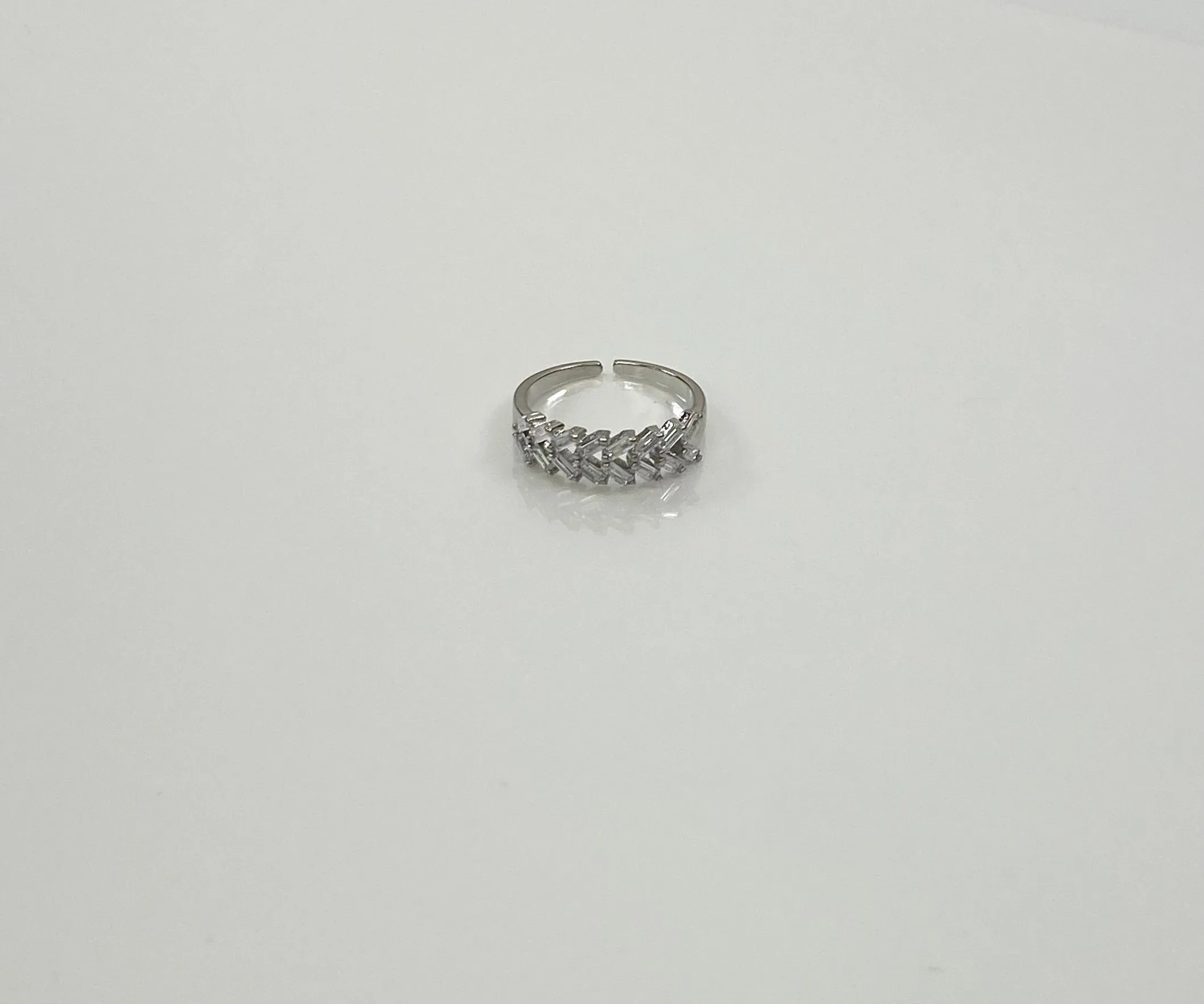 Bentley Baguette Ring Silver Dip