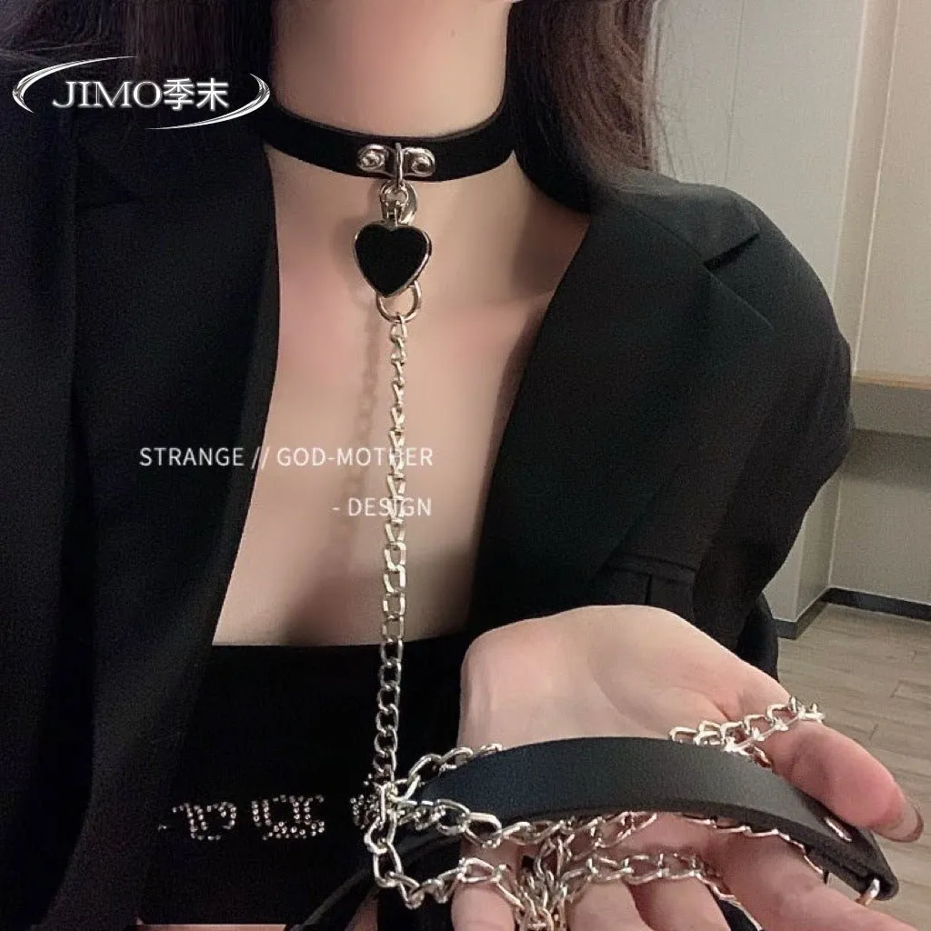 Billie Choker With Leash