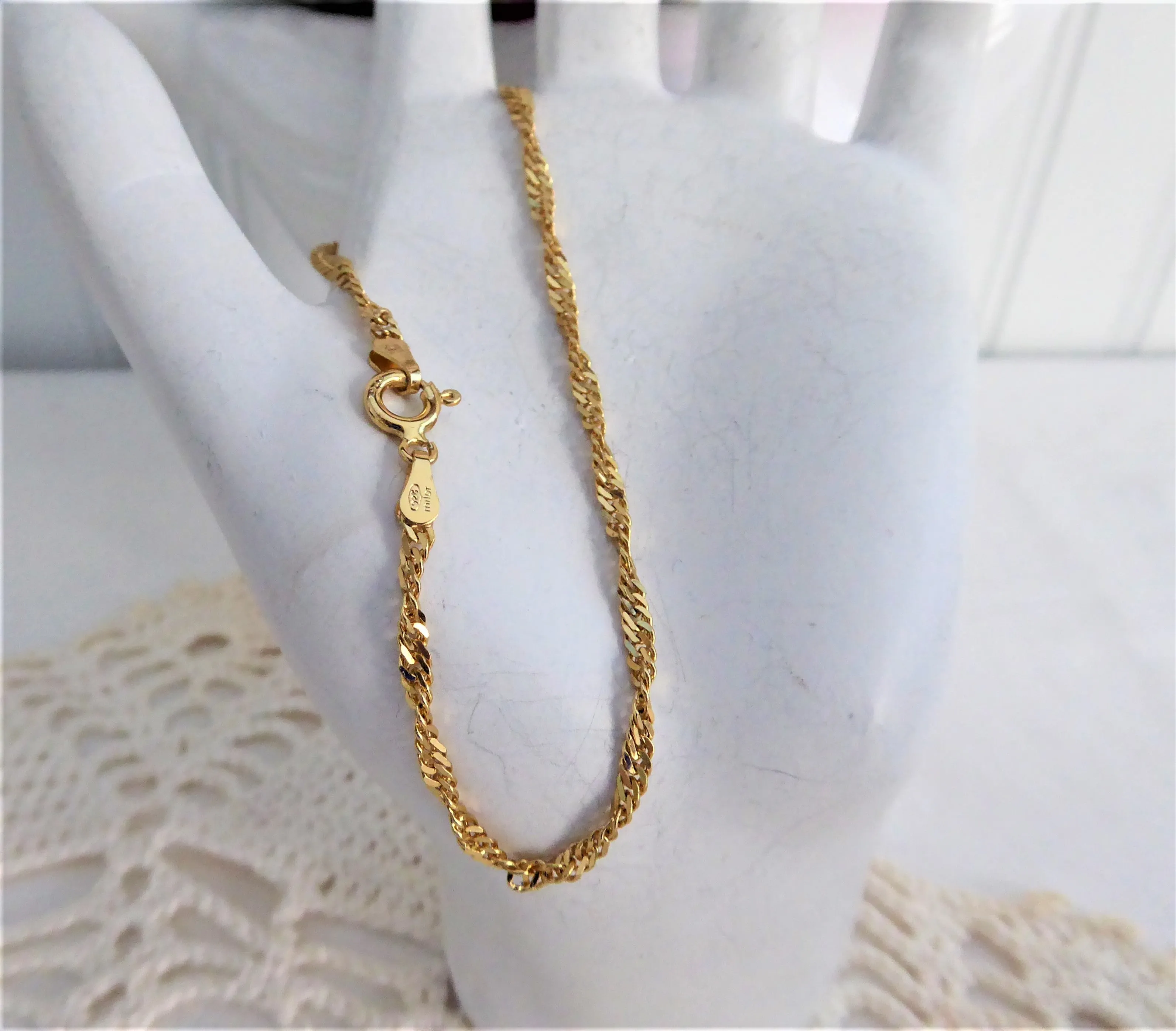 Bracelet Sterling Silver With 14kt Gold Vermeil Braided Chain 1980s Italy
