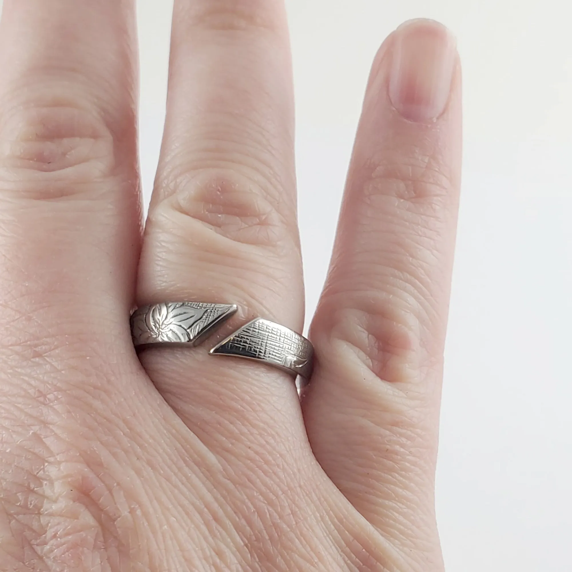 Clematis Open Shank Stainless Steel Spoon Ring