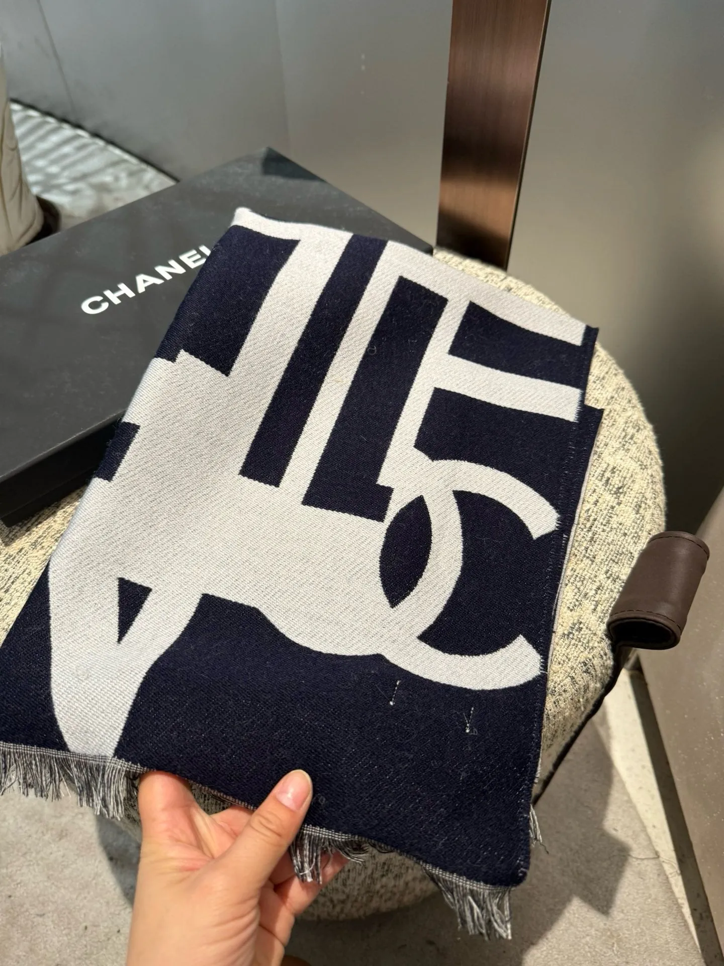 CLTH412 CC Scarf / 78.7x17inch