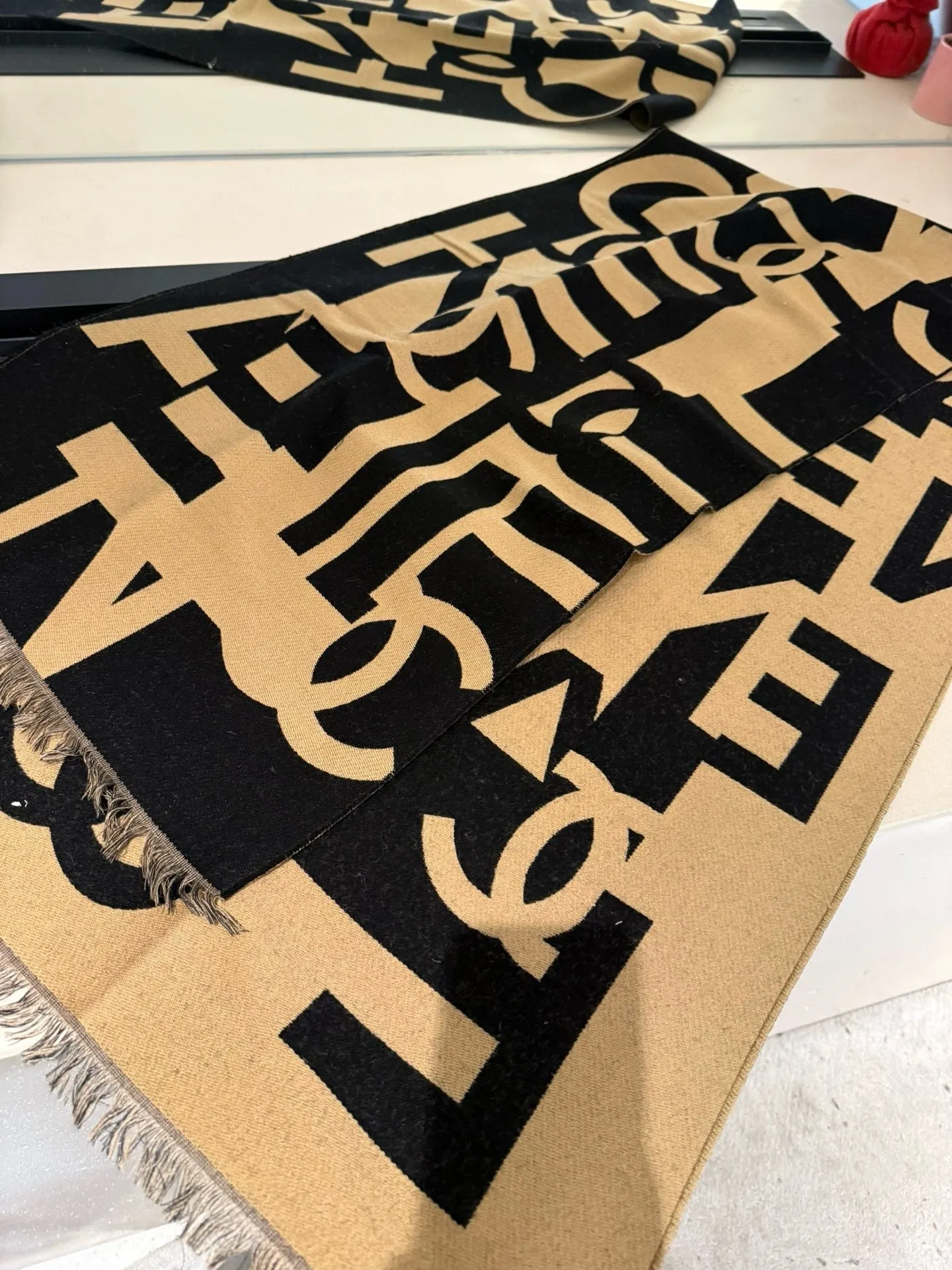 CLTH412 CC Scarf / 78.7x17inch