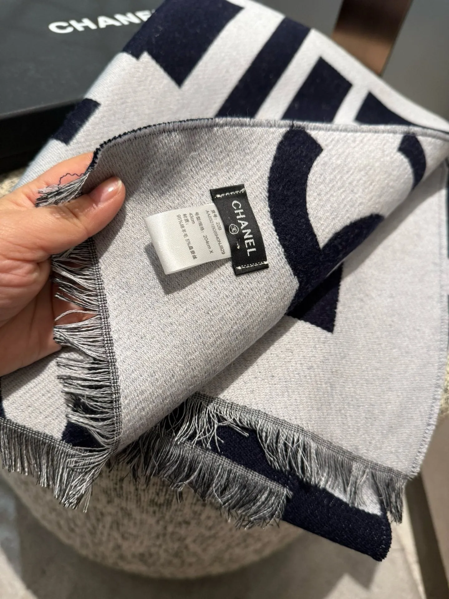 CLTH412 CC Scarf / 78.7x17inch