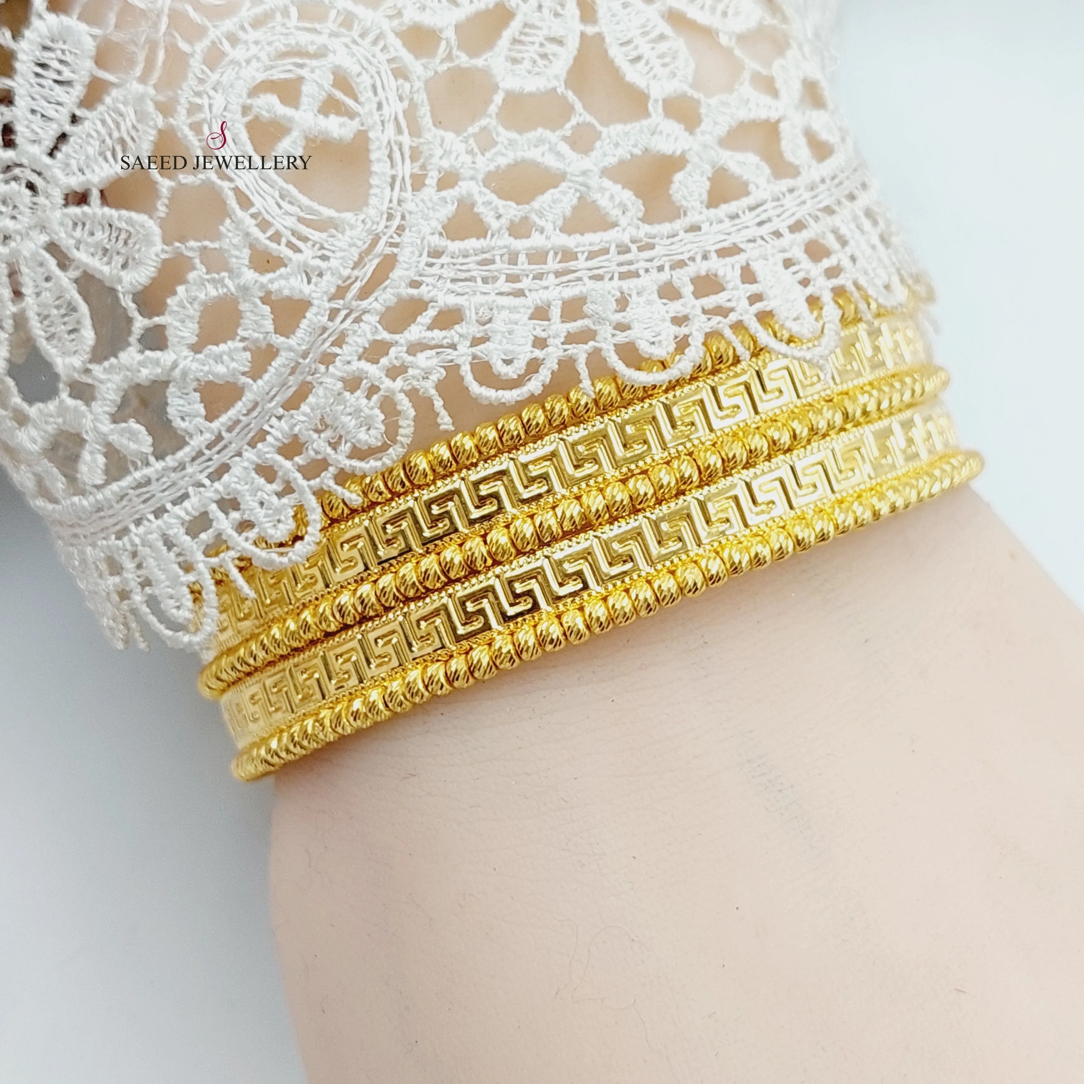 Deluxe Virna Bangle Bracelet