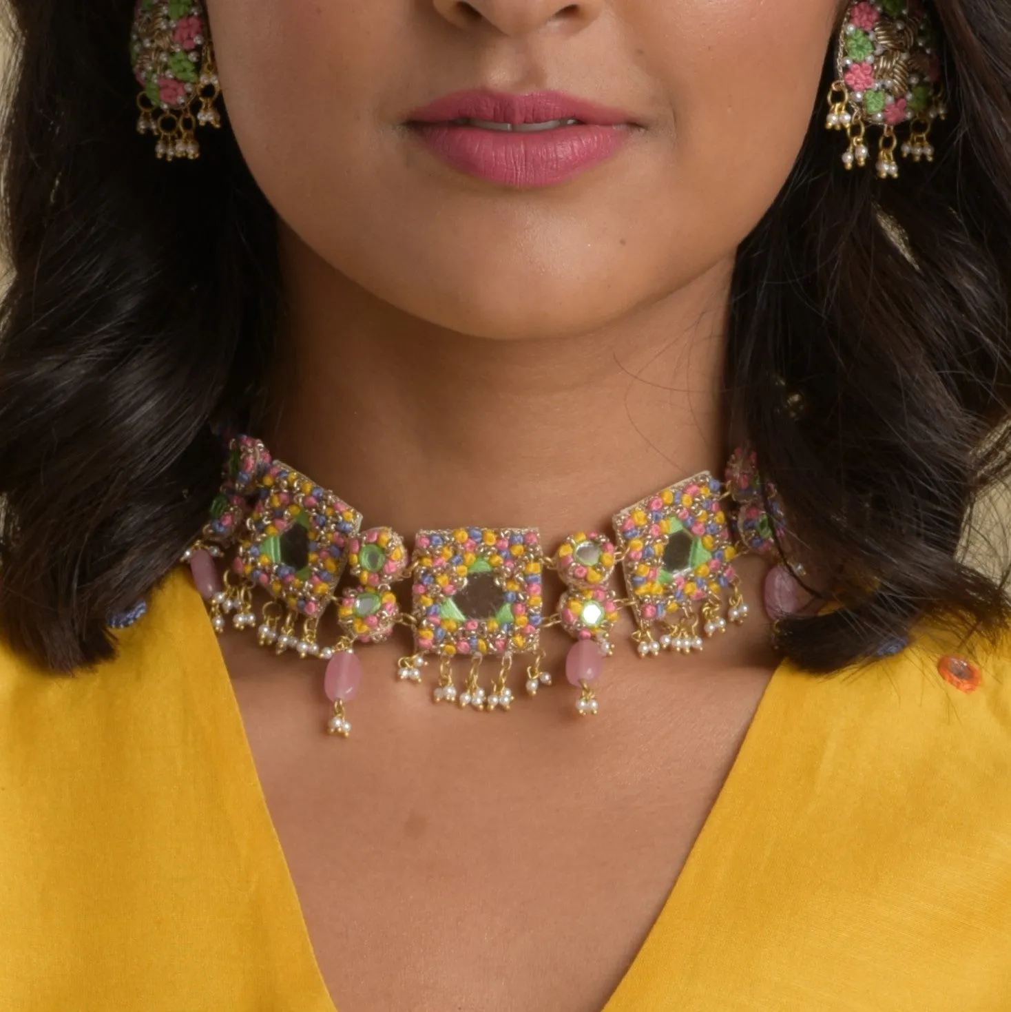 Dhanak Choker