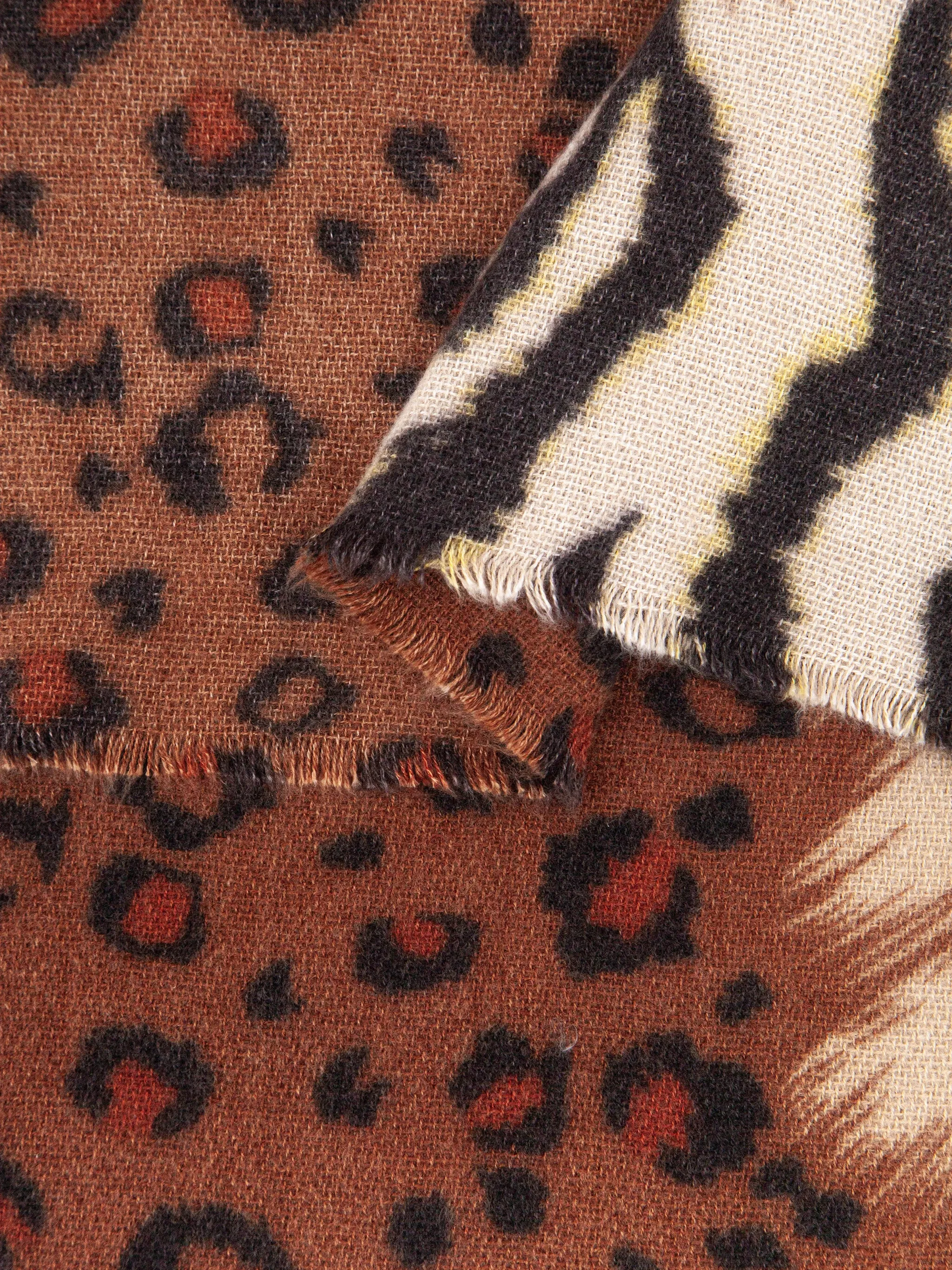 Elsa Midweight Scarf - Neutral, Contrasting Animal