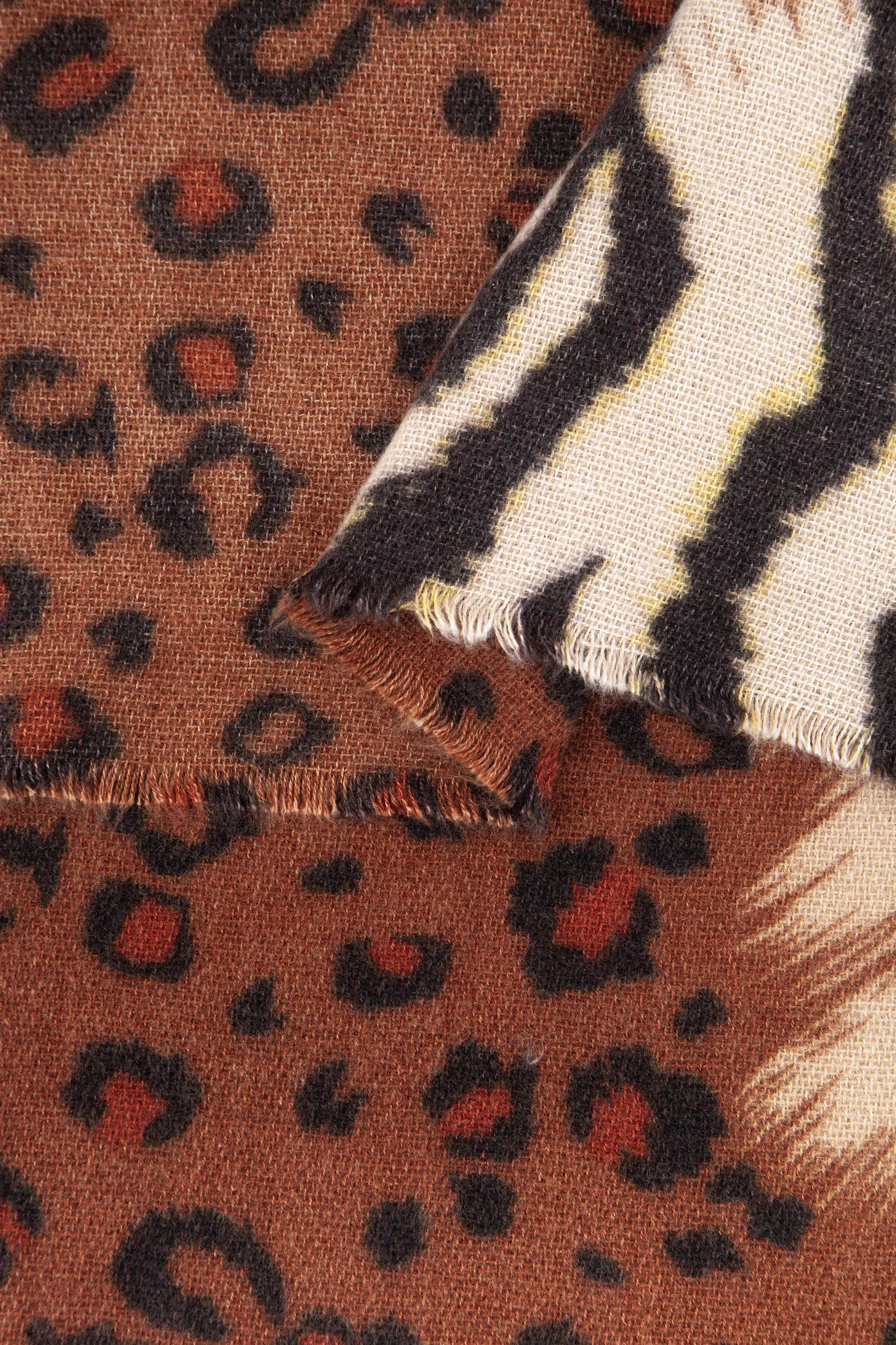 Elsa Midweight Scarf - Neutral, Contrasting Animal