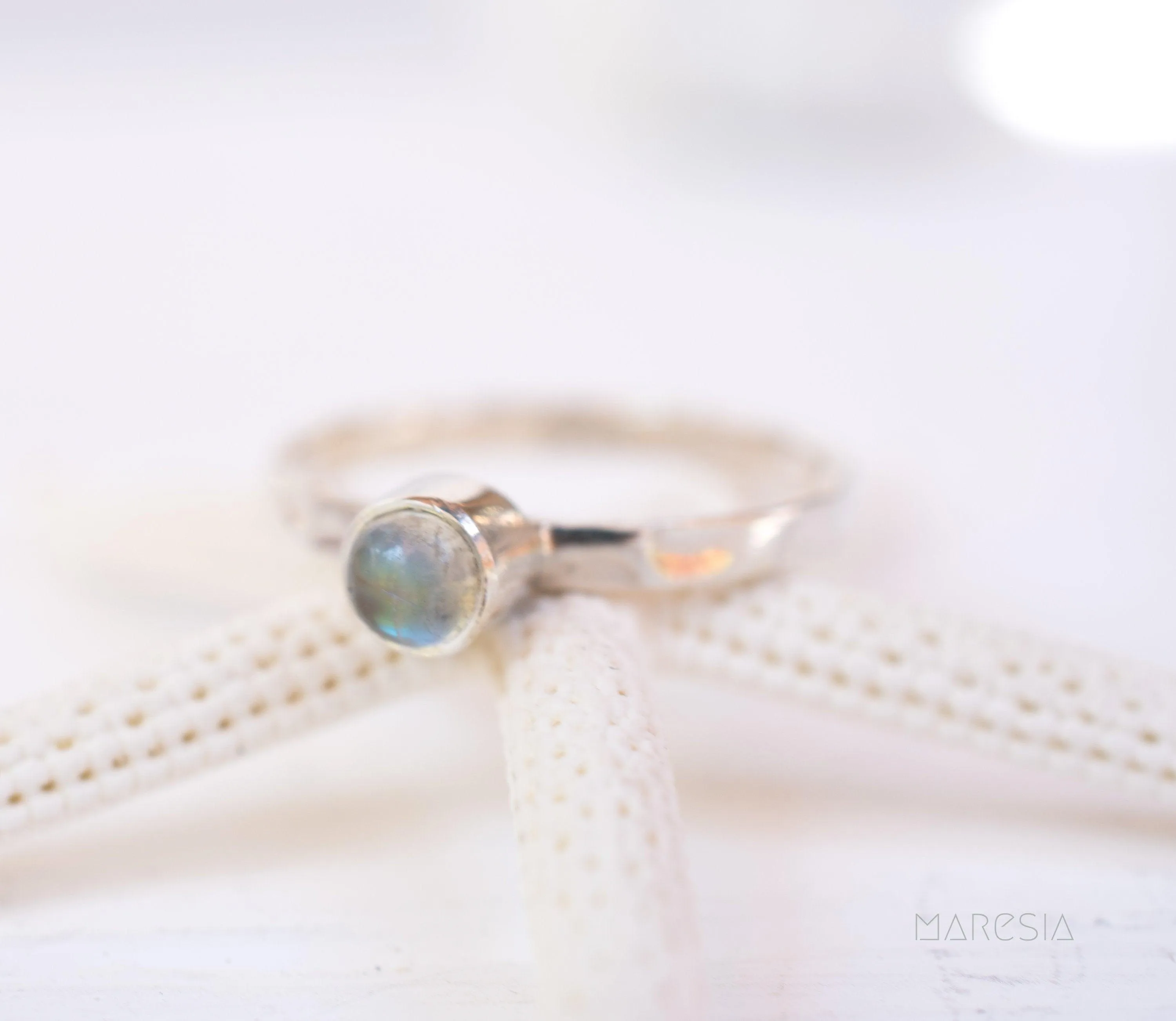 Moonstone Ring~ Sterling Silver 925 ~ MR207