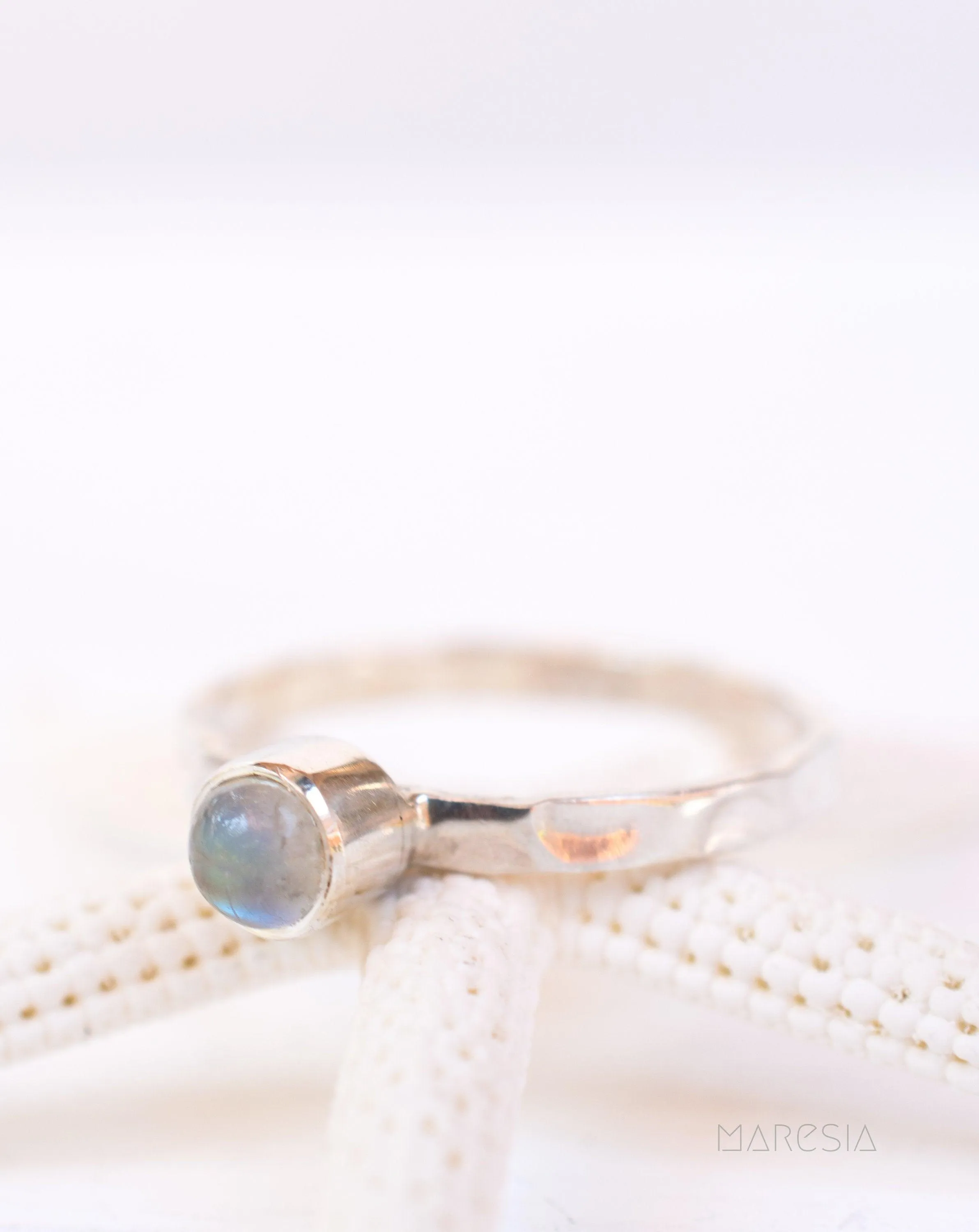 Moonstone Ring~ Sterling Silver 925 ~ MR207