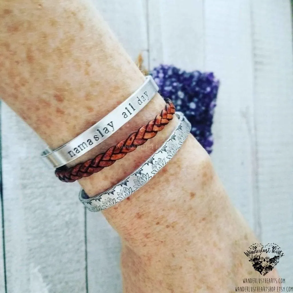 No mud No lotus cuff