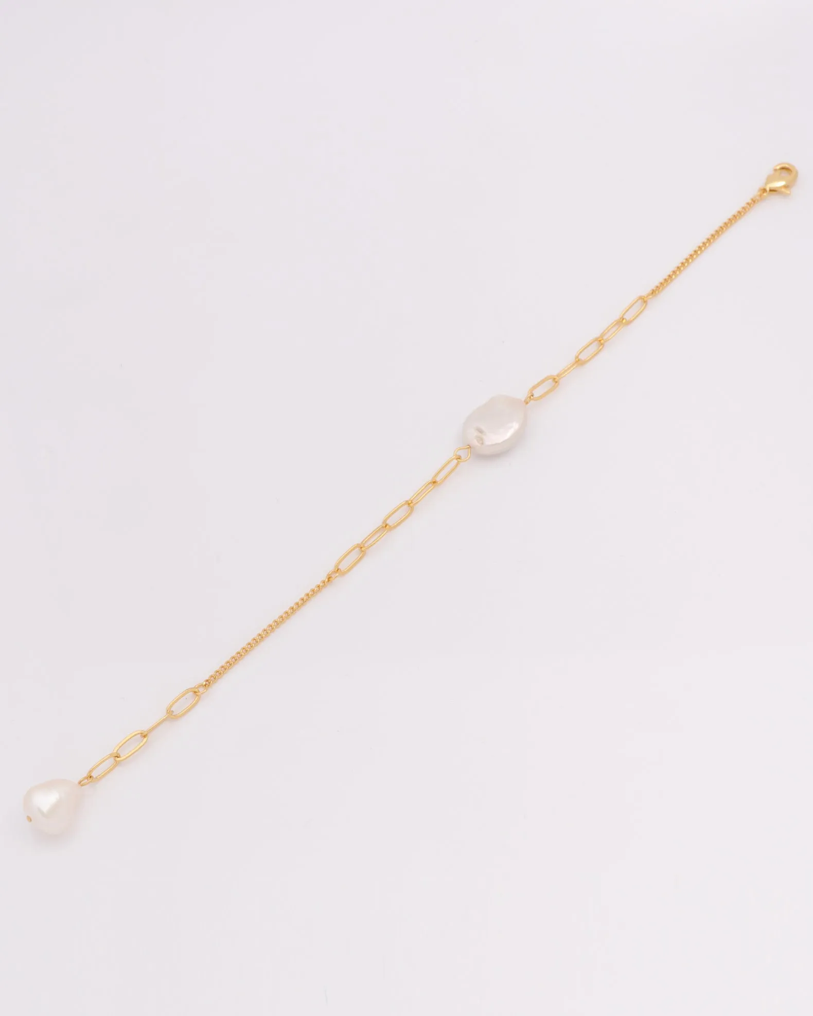 Perrie Pearl Gold Chain Bracelet
