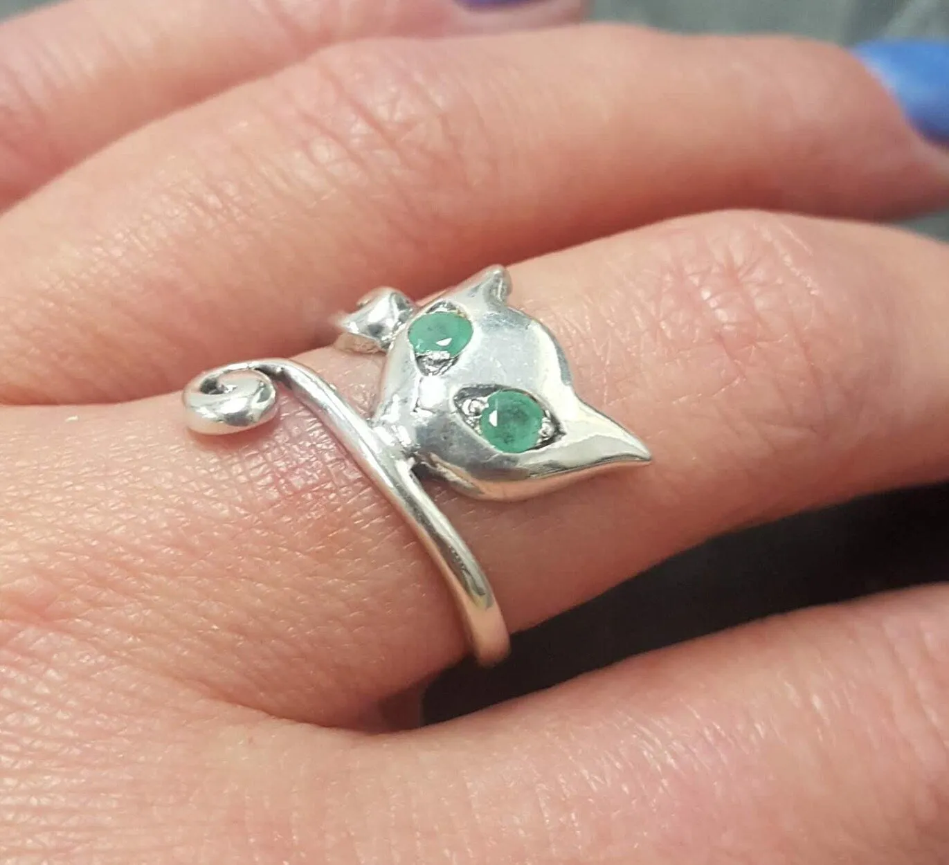 Silver Cat Ring - Emerald Ring - Cat Lover Ring