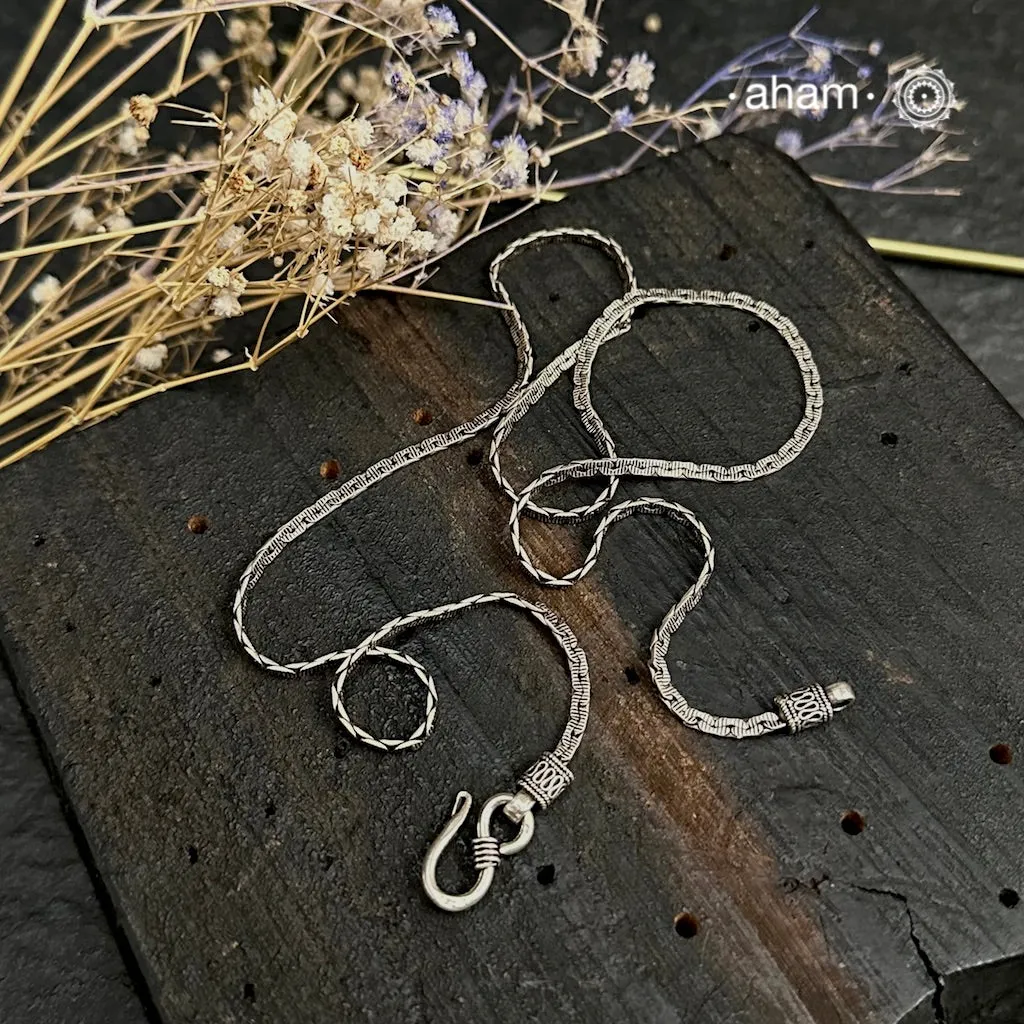 Silver Chain 22 Inches | 2.5 mm