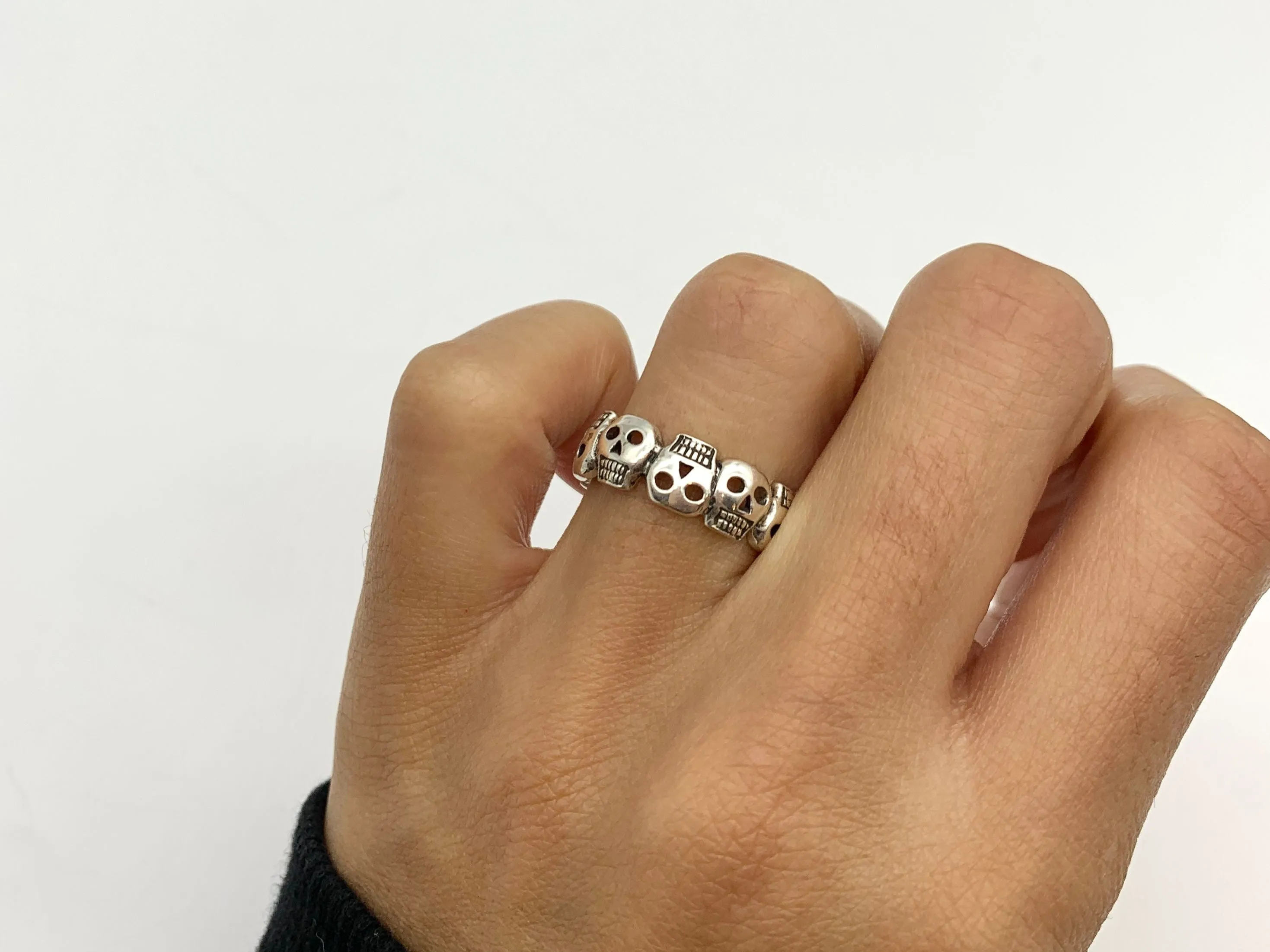 Silver Skull Ring - Skulls Eternity Ring - Spooky Skeleton Ring