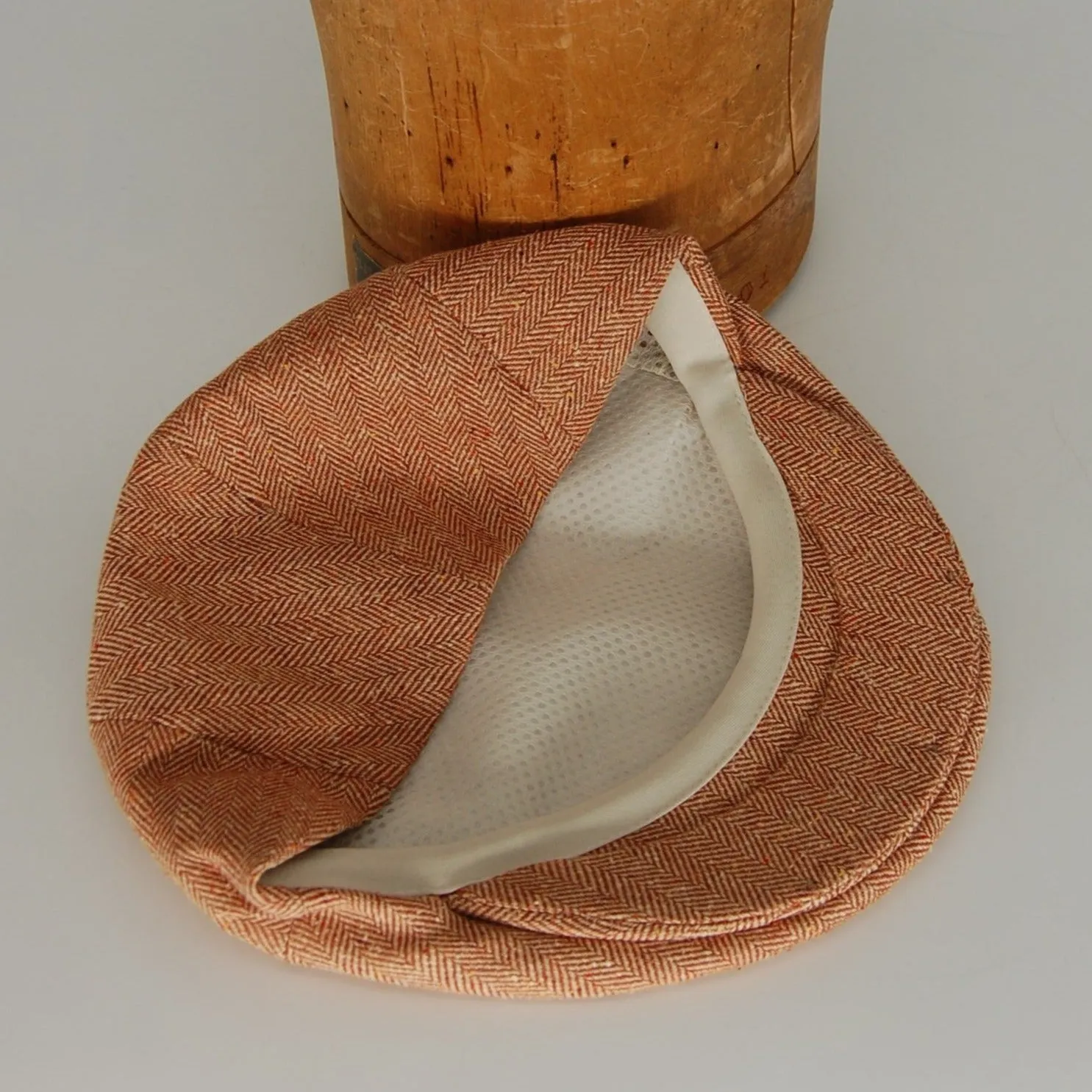 Suitor, Herringbone