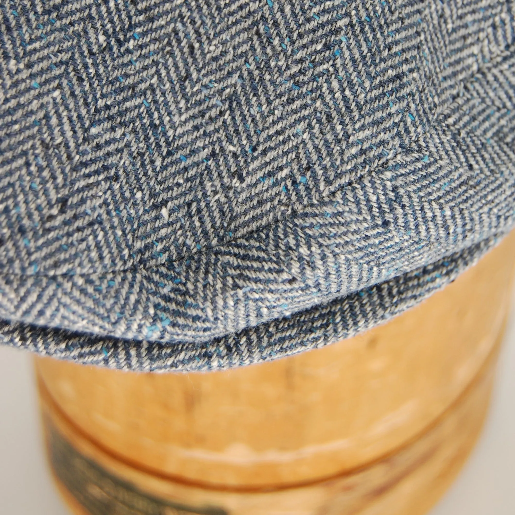 Suitor, Herringbone