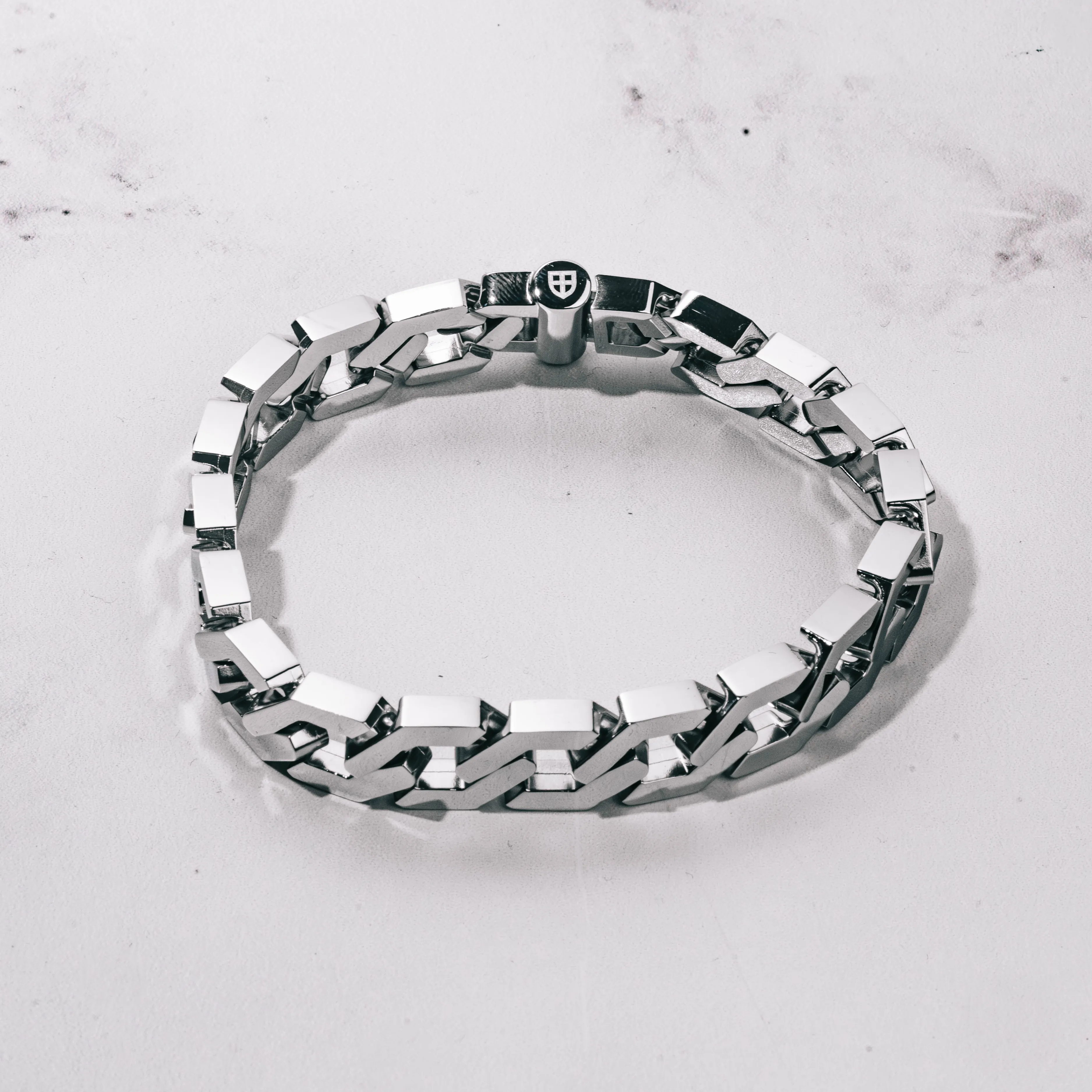 TITAN Bracelet 18K White Gold