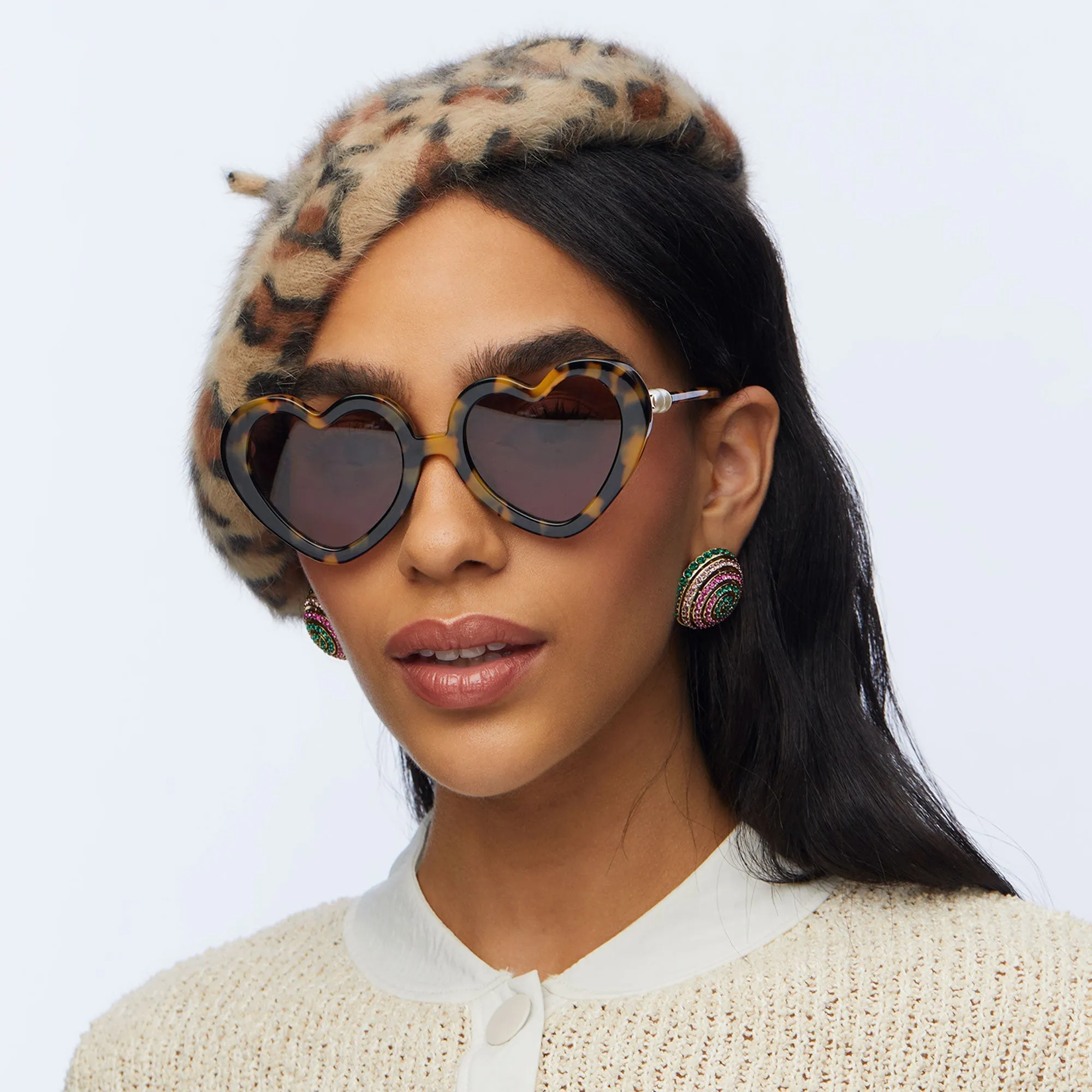 TORTOISE PEARL SWEETHEART SUNGLASSES